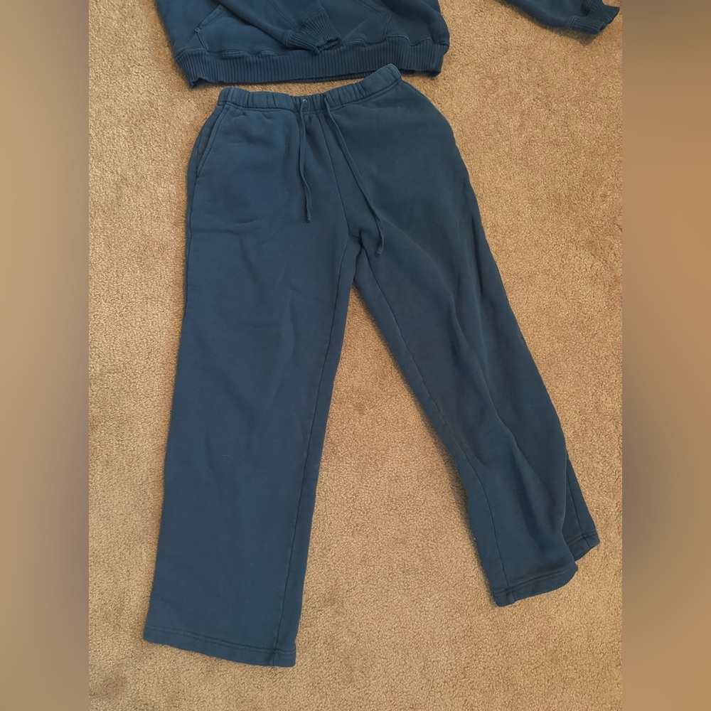 Elwood Sweatpants. Size S